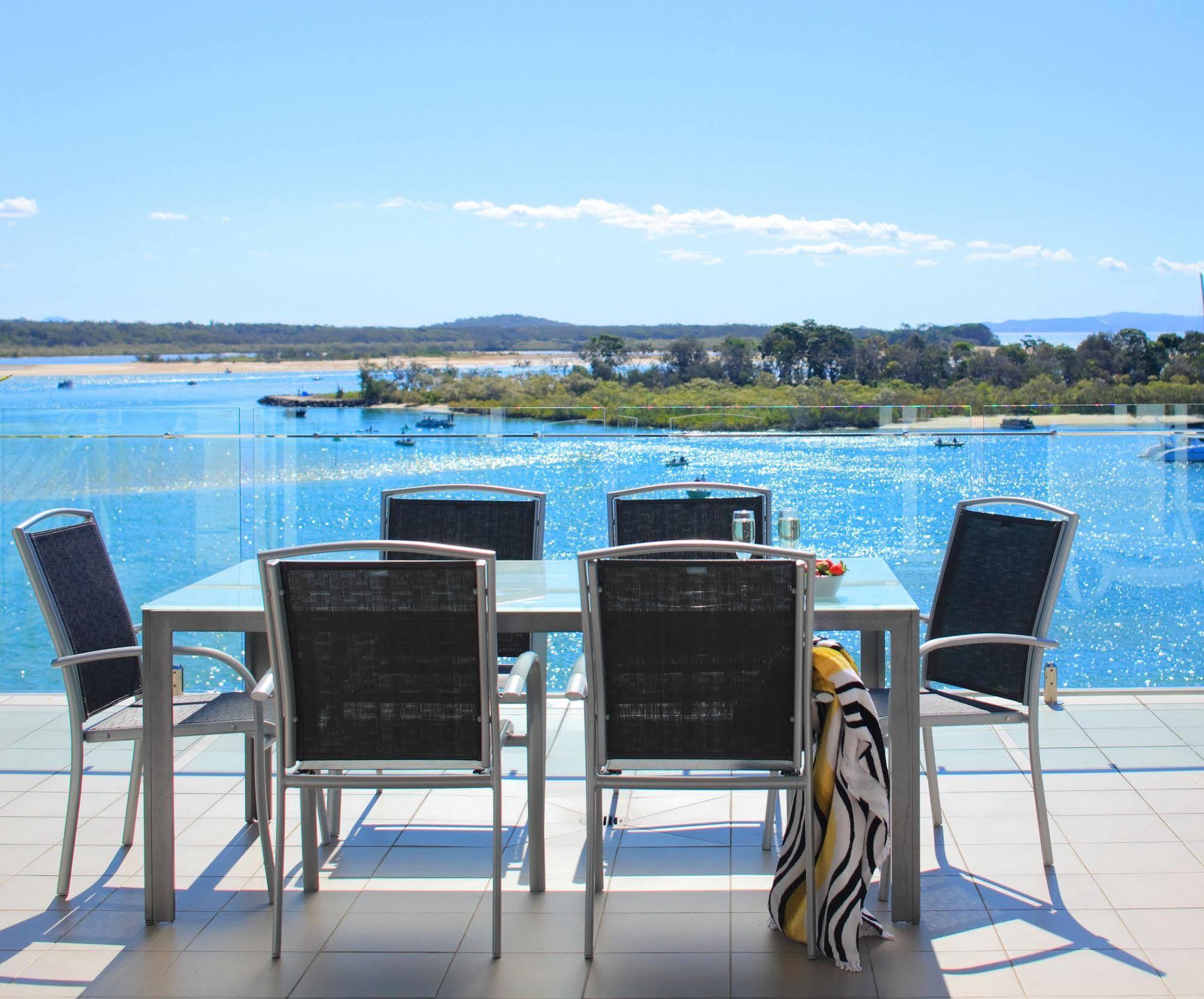 Noosa Quays Aparthotel Exteriör bild