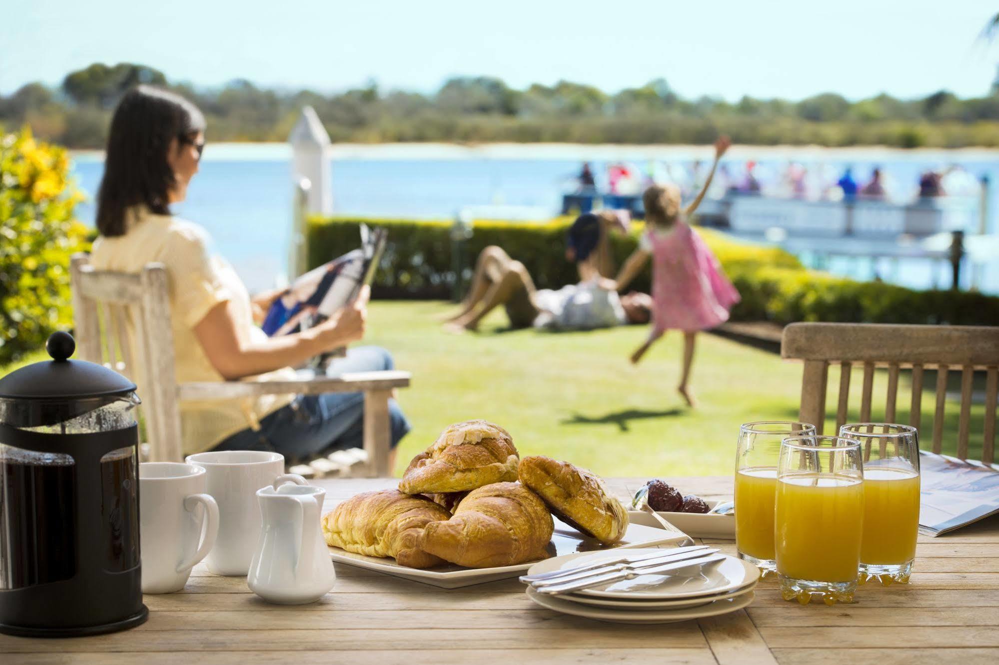 Noosa Quays Aparthotel Exteriör bild